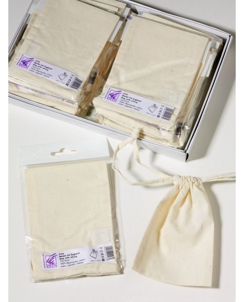 Natūralios spalvos medvilniniai maišeliai 10x15cm su 1cm pločio virvute.